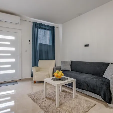 Andela 2bdrs & Free Wifi Appartement Split