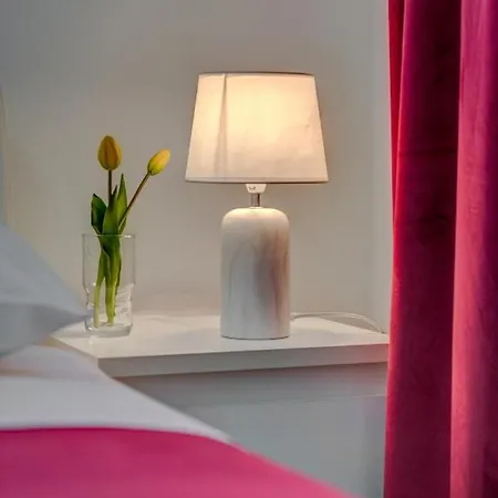 Andela 2bdrs & Free Wifi ספליט