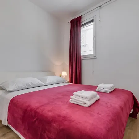 Appartement Andela 2bdrs & Free Wifi Split